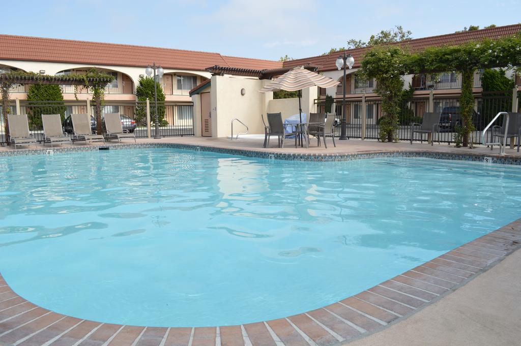 Laurel Inn & Conference Center Salinas Exterior foto